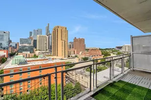 50 E 16th St, Chicago, IL 60616 - Photo 8