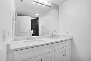 50 E 16th St, Chicago, IL 60616 - Photo 16