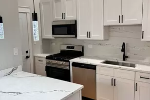 4121 W Montrose Ave, Chicago, IL 60641 - Photo 10