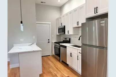 4121 W Montrose Avenue #1, Chicago, IL 60641 - Photo 4