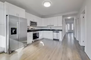 2842 N Avers Ave, Chicago, IL 60618 - Photo 2