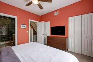 867 N May St, Chicago, IL 60642 - Photo 18