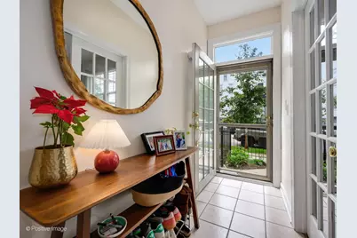 867 N May Street, Chicago, IL 60642 - Photo 2