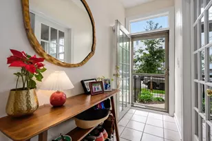 867 N May St, Chicago, IL 60642 - Photo 2