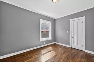 7440 S Paxton Ave, Chicago, IL 60649 - Photo 14