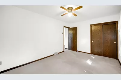 7903 W 102nd Street, Palos Hills, IL 60465 - Photo 22
