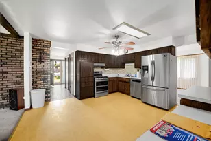7903 W 102nd St, Palos Hills, IL 60465 - Photo 16