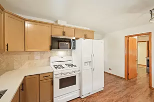 3903 153rd St, Midlothian, IL 60445 - Photo 10