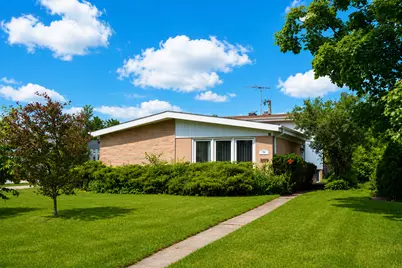 54 Fernwood Drive, Glenview, IL 60025 - Photo 1