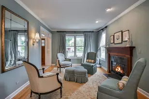 1028 Shady Ln, Glen Ellyn, IL 60137 - Photo 10