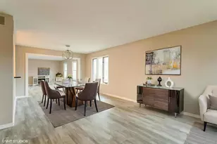121 Richmond Dr, Bolingbrook, IL 60440 - Photo 6