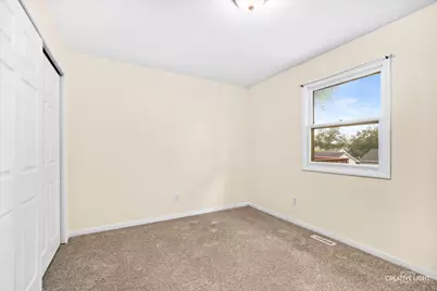 2221 Candleberry Lane, Aurora, IL 60506 - Photo 12