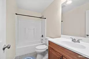 2221 Candleberry Ln, Aurora, IL 60506 - Photo 18