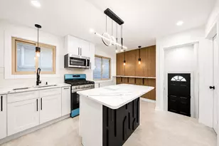 2905 W 102nd Pl, Chicago, IL 60655 - Photo 8
