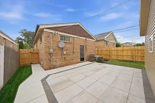 2905 W 102nd Pl, Chicago, IL 60655 - Photo 28