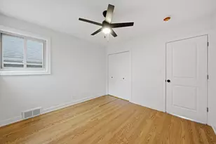 2905 W 102nd Pl, Chicago, IL 60655 - Photo 16