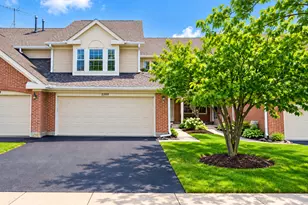 2105 Glasgow Ct, Hanover Park, IL 60133 - Photo 1