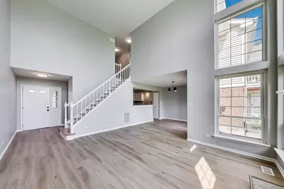 2105 Glasgow Court #2105, Hanover Park, IL 60133 - Photo 4