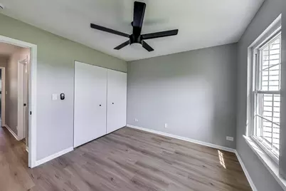 2105 Glasgow Court #2105, Hanover Park, IL 60133 - Photo 16