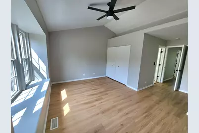 2105 Glasgow Court #2105, Hanover Park, IL 60133 - Photo 10