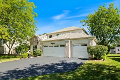 812 Honeysuckle Lane, Aurora, IL 60506 - Photo 2