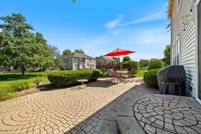 812 Honeysuckle Lane, Aurora, IL 60506 - Photo 32