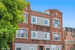 4413 W Montrose Ave, Chicago, IL 60641 - Photo 1