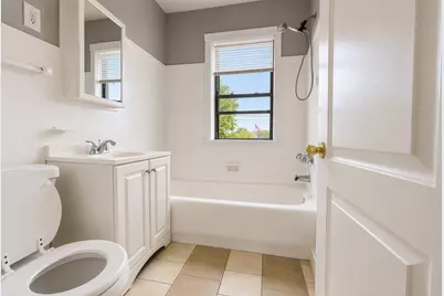911 E 85th Street #3E, Chicago, IL 60619 - Photo 6