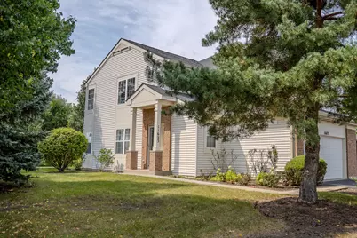 11623 Grand Canyon Avenue #D, Huntley, IL 60142 - Photo 2