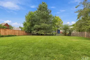 918 Knightsbridge Dr, Island Lake, IL 60042 - Photo 16