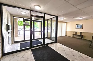 9701 N Dee Rd, Niles, IL 60714 - Photo 2