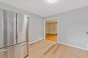 7021 N Ridge Blvd, Chicago, IL 60645 - Photo 8