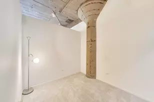 1070 W 15th St, Chicago, IL 60608 - Photo 22