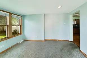 5920 W Berenice Ave, Chicago, IL 60634 - Photo 20