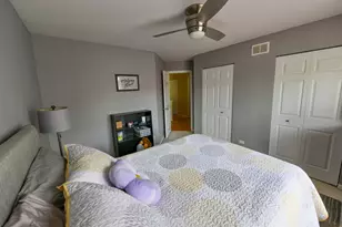 687 E Lenox Ln, Palatine, IL 60074 - Photo 24