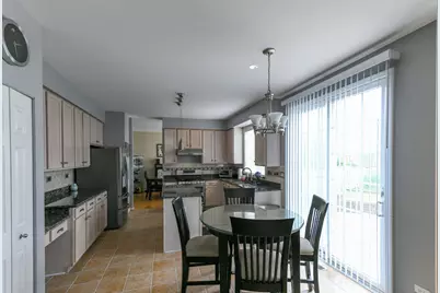 687 E Lenox Lane, Palatine, IL 60074 - Photo 10