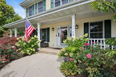 33147 N Lake Shore Drive, Grayslake, IL 60030 - Photo 4
