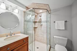 1029 N Carlyle Ln, Arlington Heights, IL 60004 - Photo 38