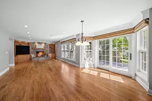 1029 N Carlyle Ln, Arlington Heights, IL 60004 - Photo 16