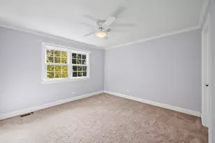 1029 N Carlyle Ln, Arlington Heights, IL 60004 - Photo 30