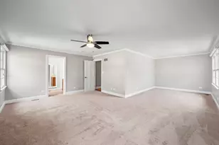 1029 N Carlyle Ln, Arlington Heights, IL 60004 - Photo 24