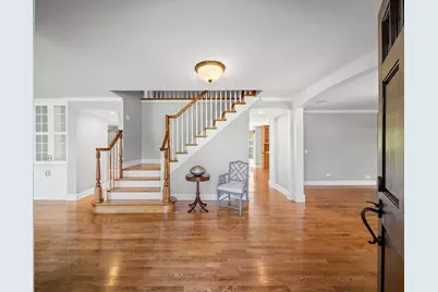 1029 N Carlyle Lane, Arlington Heights, IL 60004 - Photo 4