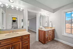 1029 N Carlyle Ln, Arlington Heights, IL 60004 - Photo 26