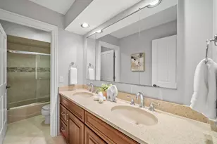 1029 N Carlyle Ln, Arlington Heights, IL 60004 - Photo 32