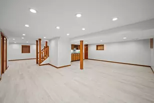 1029 N Carlyle Ln, Arlington Heights, IL 60004 - Photo 34
