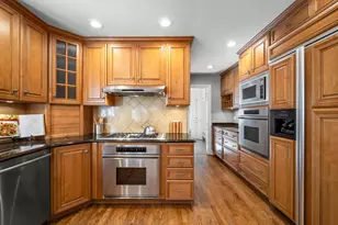 1029 N Carlyle Ln, Arlington Heights, IL 60004 - Photo 12