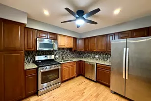 10385 Dearlove Rd, Glenview, IL 60025 - Photo 6