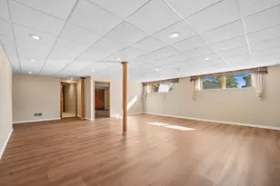 [Address not provided], Elgin, IL 60123 - Photo 22