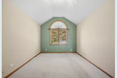 [Address not provided], Elgin, IL 60123 - Photo 20