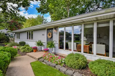 1612 N Washington Street, Wheaton, IL 60187 - Photo 2
